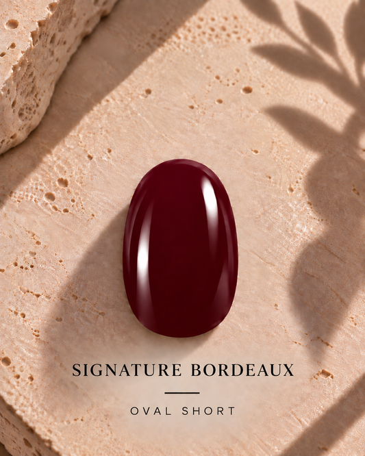 Neilé Signature Bordeaux gelwraps op de hand — oval short met extension